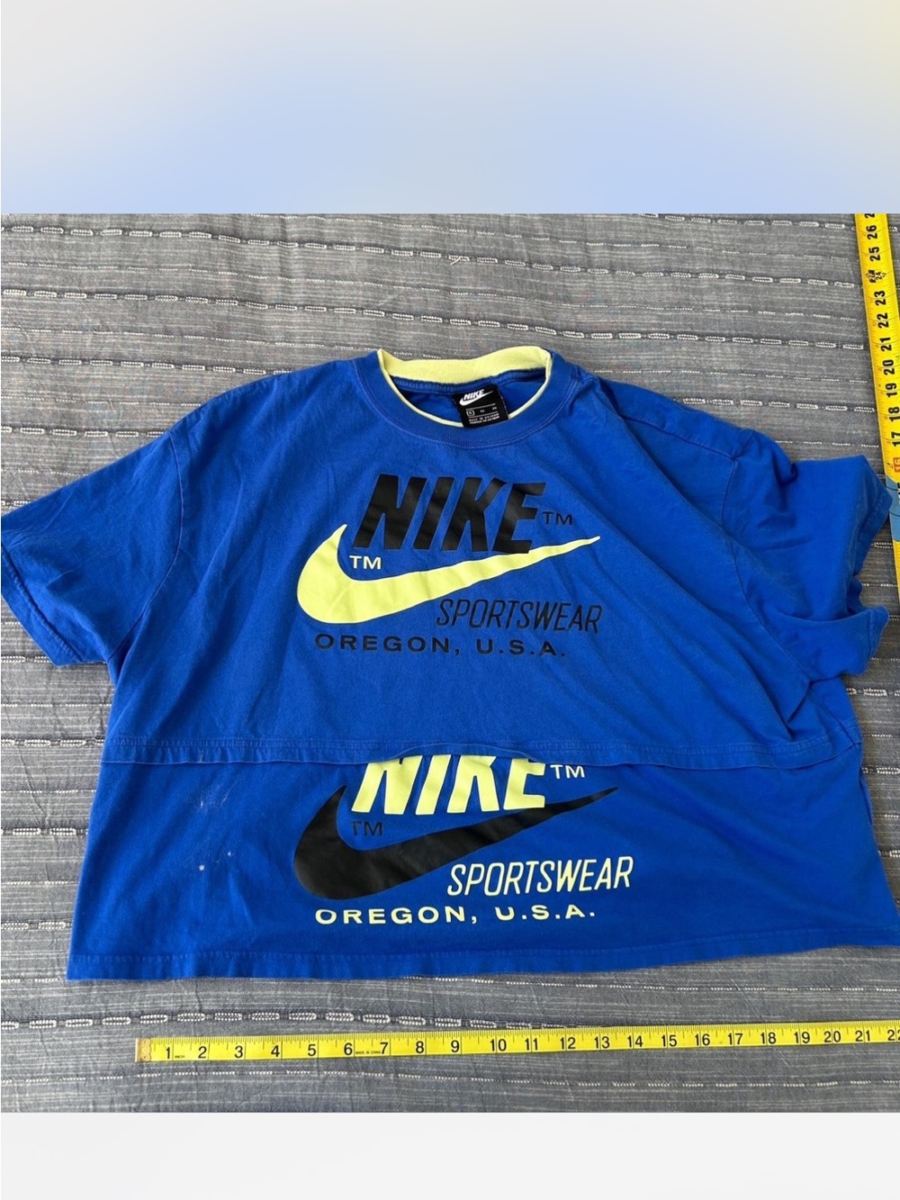 Nike Cropped Short-Sleeve Tee